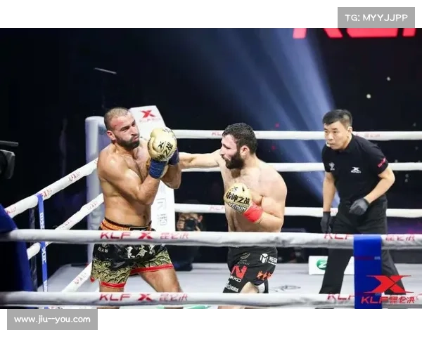 埃默斯国际综合格斗羽量级新星首秀精彩回顾 埃默斯国际综合格斗羽量级新星首秀精彩回顾